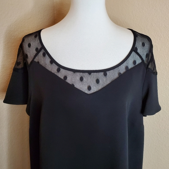 Torrid Crepe Mesh Dot Flutter Sleeve Top - Picture 6 of 8